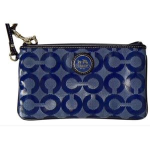 💙Blue Coach Wristlet💙